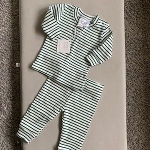 Mebie Baby Green + White Ribbed Two-piece Cozy Set NWT 0-3 month